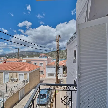 Apartament Ira Ermioni