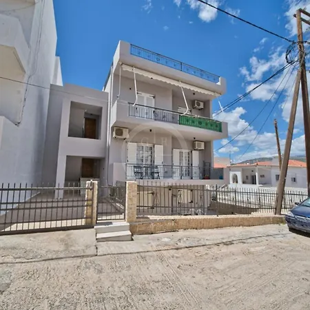 Apartament Ira Ermioni